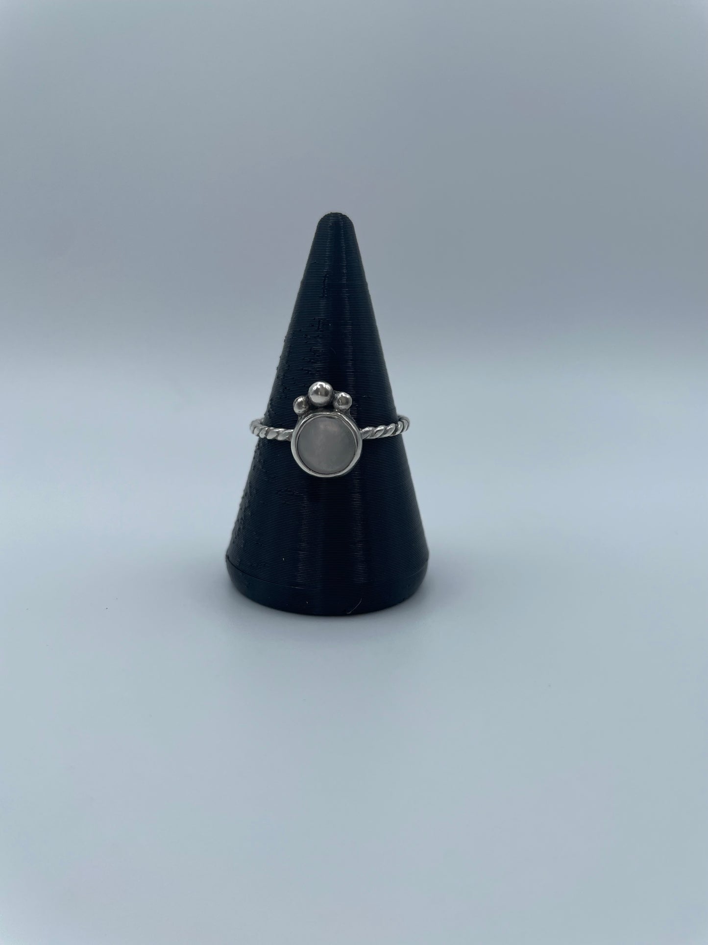 Mother of Pearl Ring, Size 8.5