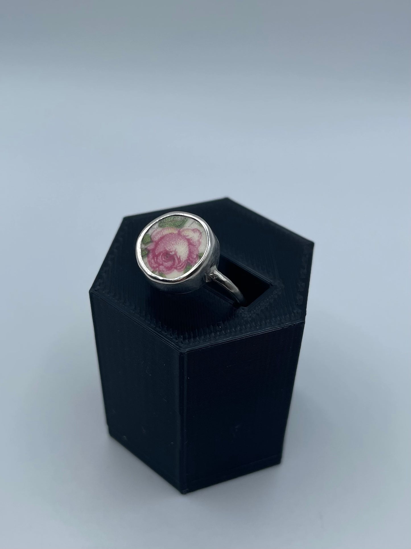 Broken China Ring, Size 7