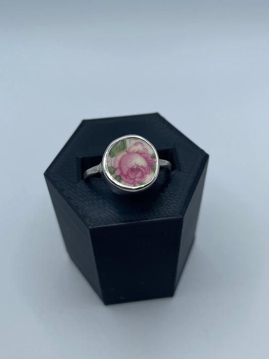 Broken China Ring, Size 7